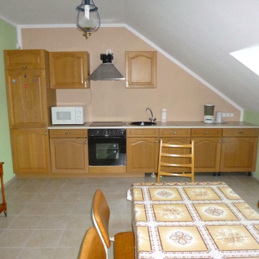 Appartement Der Kleine Bauernhof Keine Arbeiter Zadnych Pracownikow à Lubiatow  Extérieur photo