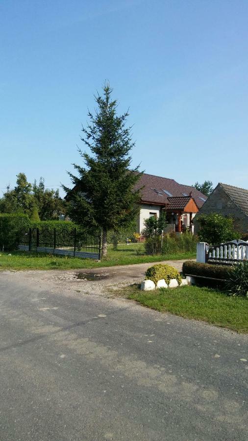 Appartement Der Kleine Bauernhof Keine Arbeiter Zadnych Pracownikow à Lubiatow  Extérieur photo